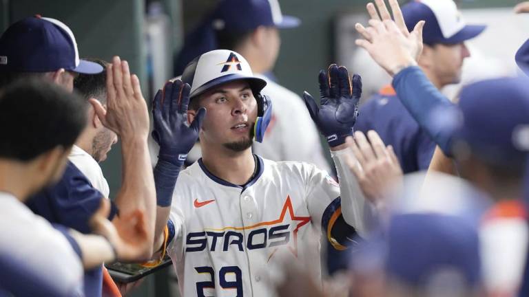 Ramón Urías llegó a 10 jonrones en la temporada, en el triunfo de los Astros.