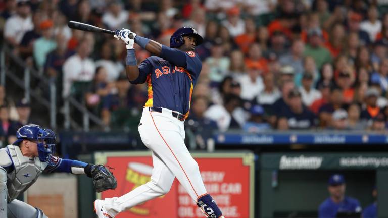 Yordan Álvarez sigue repartiendo leña con los Astros de Houston.