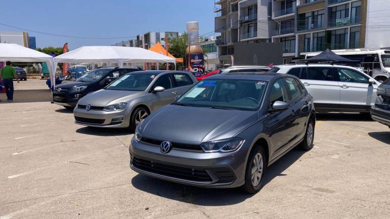 Con autos en óptimas condiciones y promociones especiales, agencias locales ofrecen opciones confiables este fin de semana en la Plaza de los Eventos.