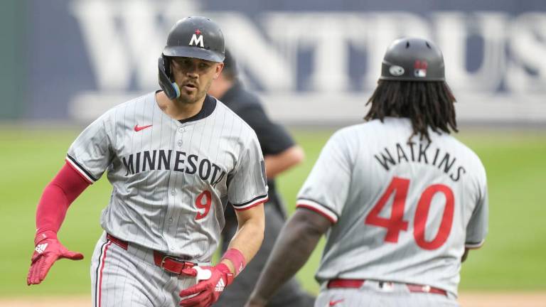 Trevor Larnach bateó su noveno jonrón de la temporada por los Mellizos.