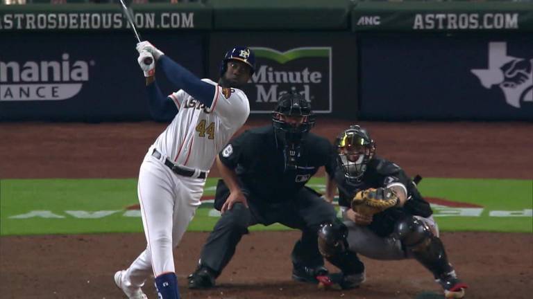 Álvarez pone arriba a Astros.