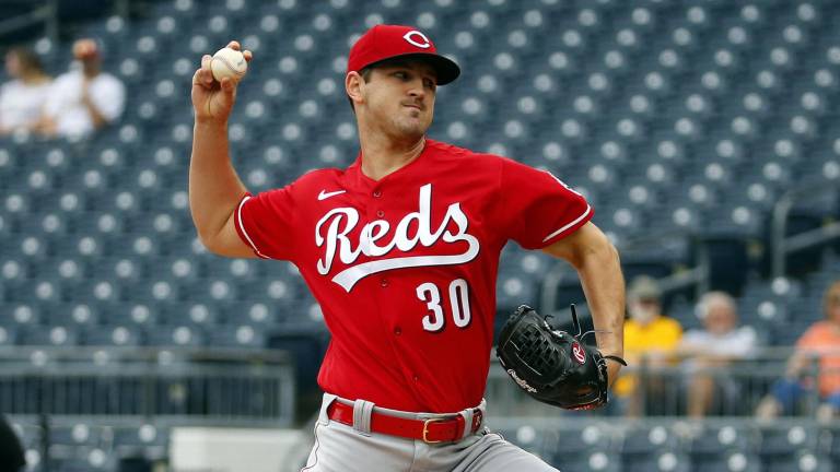 Los Rojos vencen a Piratas.