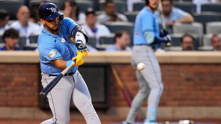 Isaac Paredes se fue para la calle en par de ocasiones para los Rays.