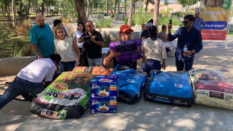 Lo donado se repartirá en diversos albergues del puerto.