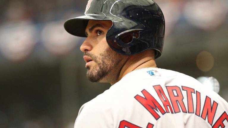 J.D. Martínez está “encendido” con el madero por los Medias Rojas.