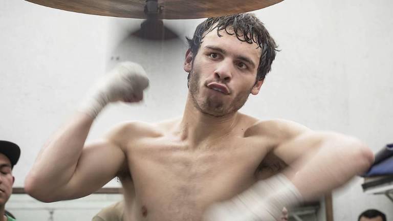 Julio César Chávez Jr. es visto por Jake Paul como una oportunidad de ganar credibilidad en el mundo del boxeo profesional.