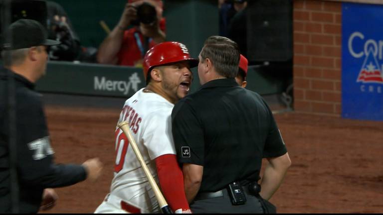 Willson Contreras recibe seis juegos de suspensión tras acalorada expulsión
