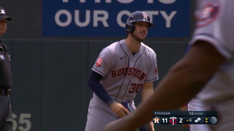 Astros anotan seis en el sexto episodio.