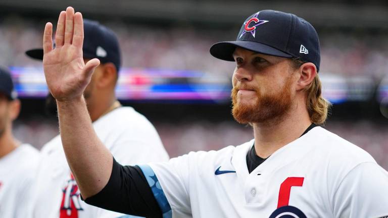 Craig Kimbrel cerrará ahora los juegos para el otro equipo de Chicago, al pasar a los Medias Blancas.