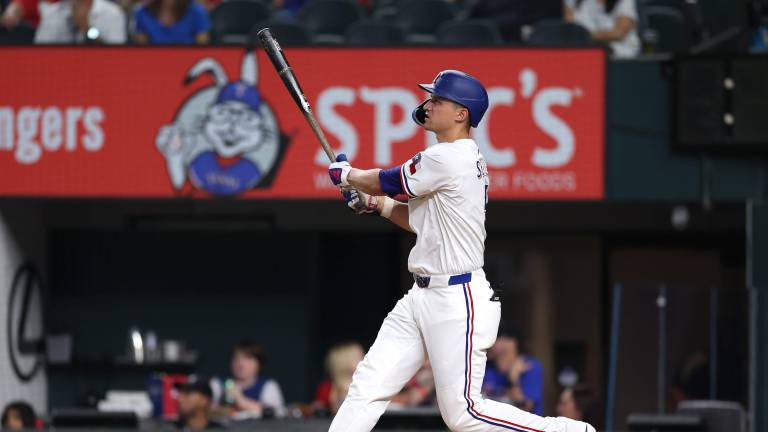 Corey Seager va por buen camino con su rehabilitación.