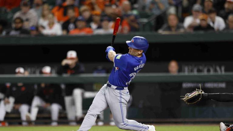 Daulton Varsho fue determinante para la victoria de los Azulejos.