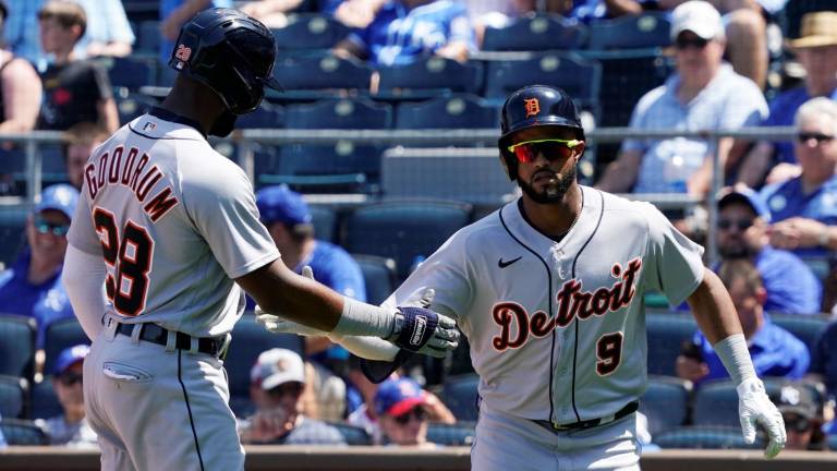 Tigres derrotan a Reales.