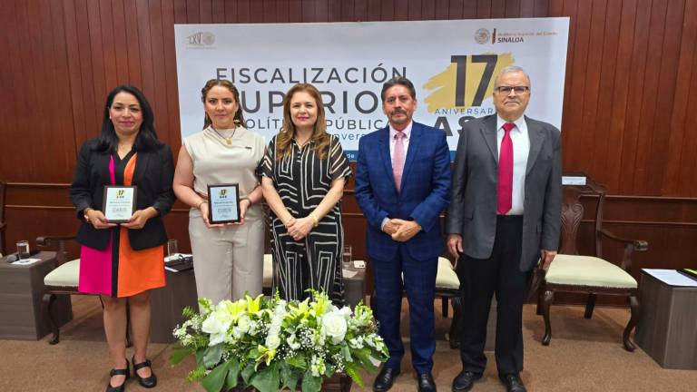 La Auditoría Superior del Estado de Sinaloa celebra 17 años de funciones.