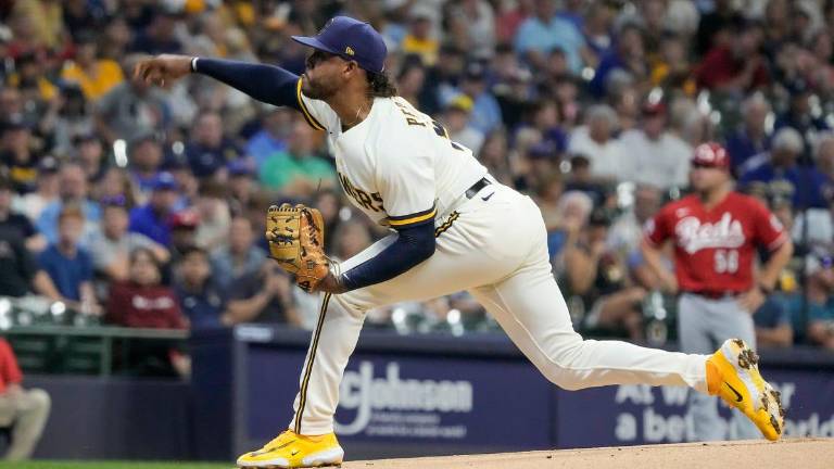 Freddy Peralta igualó su tope de chocolates recetados.