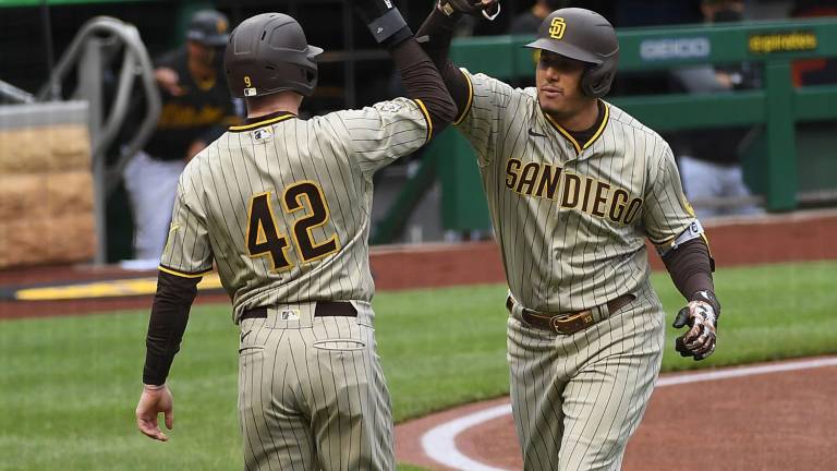 Padres de San Diego se lleva la victoria.
