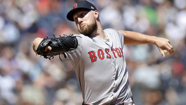 Garrett Crochet maniata a los Yanquis.