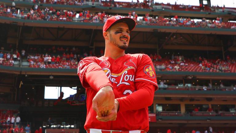 Nolan Arenado está en la mira de Astros.