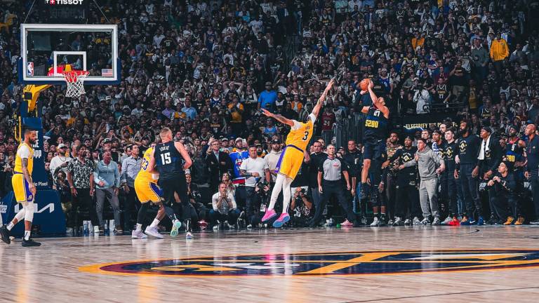 Jamal Murray apagó cualquier intento de los Lakers por quedarse con el triunfo en el Juego 2 ante los Nuggets.