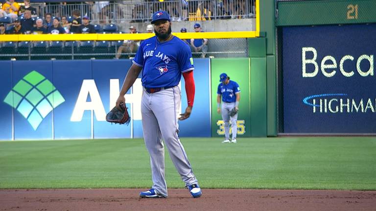 Vladimir Guerrero Jr. sintió rigidez en el tendón de la corva en el encuentro del lunes en Pittsburgh.