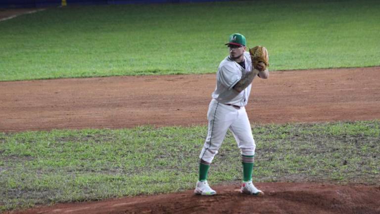 Faustino Carrera trabajó seis entradas en blanco.