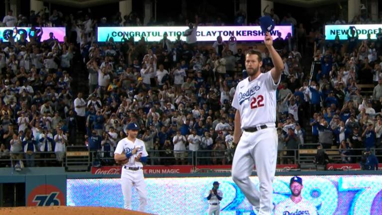 Clayton Kershaw logra marca de ponches.
