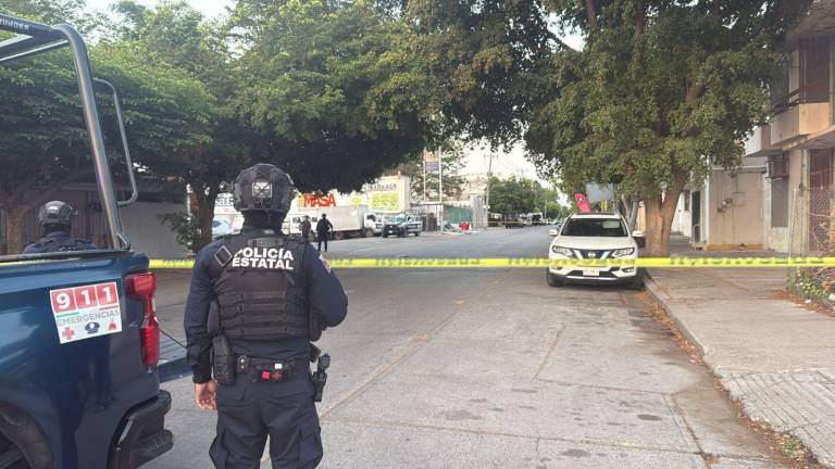 Tres agentes de la Policía Municipal de Culiacán resultaron heridos en un atentado a balazos registrado el sábado 14 de junio en la colonia Las Vegas. Dos perdieron la vida horas después.