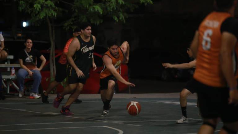 De un solo lado fue el encuentro que Parque Flores Magón le ganó a Total Play.