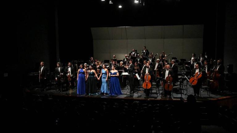 Jessica Torrero, Claudia Puebla, Samantha Sánchez y Evelyn Tovón, el Taller de Ópera de Sinaloa participaron en el espectáculo