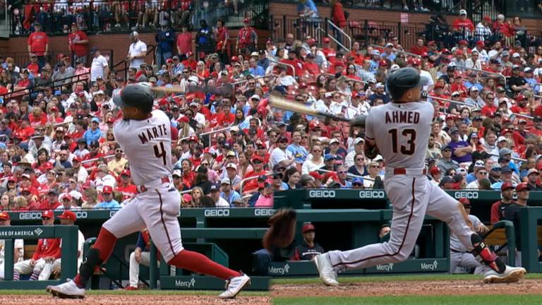 Ketel Marte y Nick Ahmed dan jonrón en el octavo episodio.