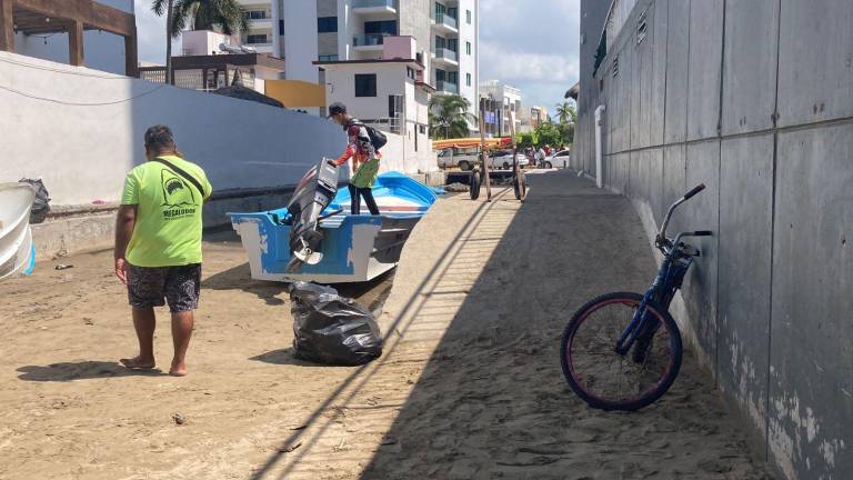 Los accesos a la playa en Zona Dorada están abiertos.