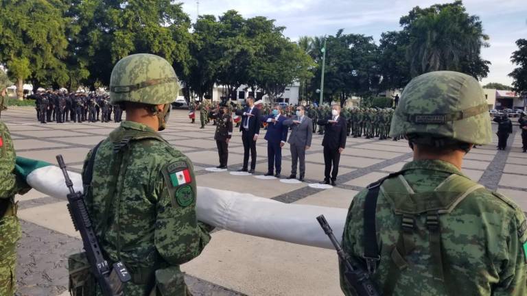 Acto cívico por el 157 aniversario de la Batalla de San Pedro, en la explanada del Palacio de Gobierno.
