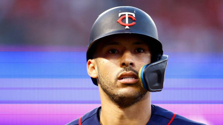 El campocorto puertorriqueño Carlos Correa sigue sin poder firmar un nuevo contrato.