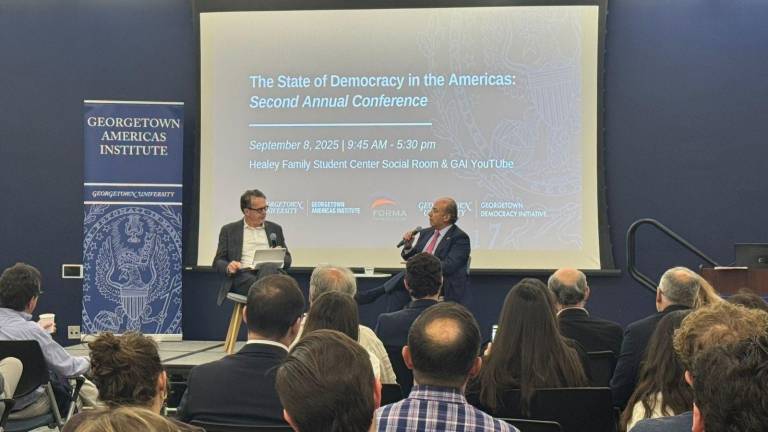 El ex Presidente de México Felipe Calderón habló en Estados Unidos sobre la reforma al Poder Judicial.