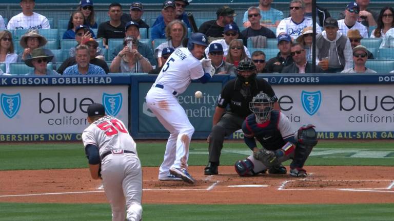 Freddie Freeman produce dos con jonrón.