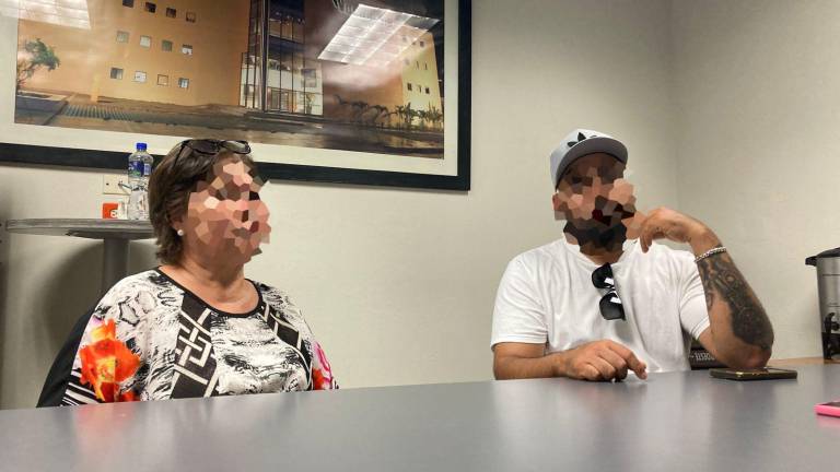 Familia de turistas denuncia abuso policial por golpes, robo y secuestro exprés, en Mazatlán