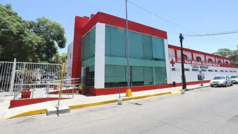 En Cruz Roja Mazatlán atienden a la semana entre 25 a 30 accidentes de motocicleta.