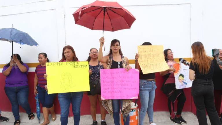 Mexicanos Primero informó que en medios se han documentado 14 incidentes en escuelas públicas del nivel básico relacionadas con fallas en la infraestructura educativa.