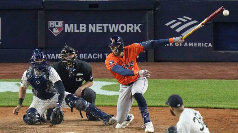 Carlos Correa da ventaja con hit.