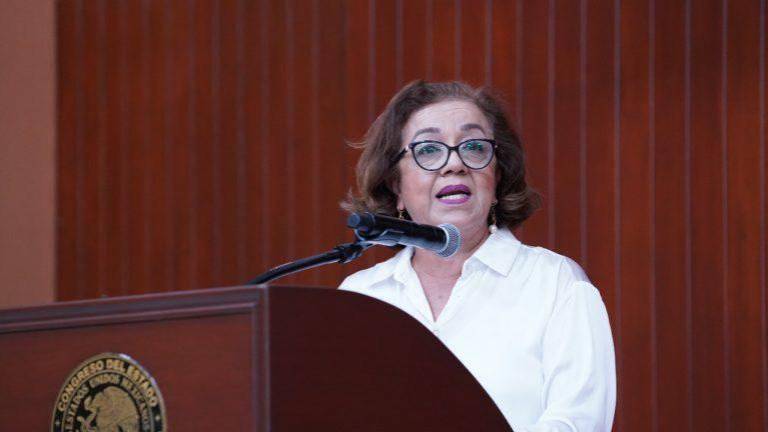 Montes Álvarez acusó que no los han tomado en cuenta para tomar decisiones como el desistimiento al litigo que sostenía el Congreso con la UAS.