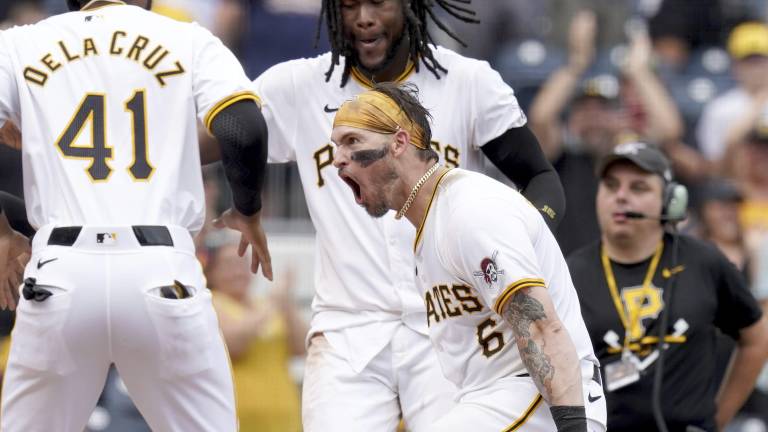 Yasmani Grandal acuerda con Boston.