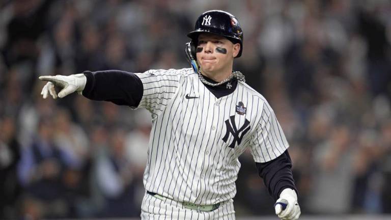 Alex Verdugo sube al equipo de Bravos de Atlanta.