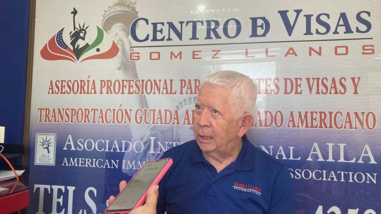 Víctor Manuel Gómez Llanos explicó que la política de Donald Trump endureció la revisión de perfiles y redujo el tiempo de vigencia de renovaciones.
