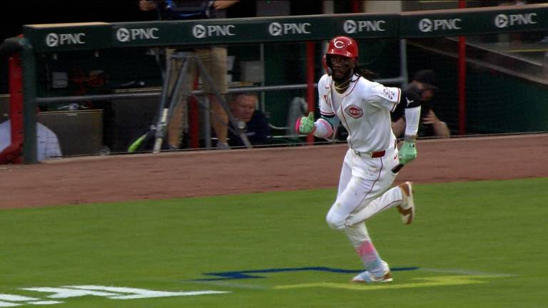 Elly de la Cruz se llevó toda la atención en el triunfo de los Rojos sobre los Yanquis la tarde del lunes.