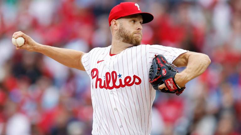 Zack Wheeler permanecerá como pítcher estelar de los Filis.