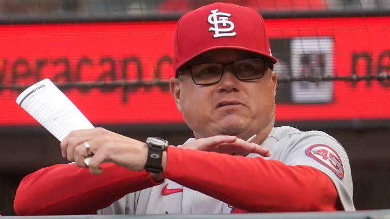 Mike Shildt sale de Cardenales.