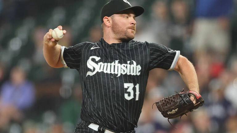 Liam Hendricks buscará ser el cerrador de los Medias Rojas de Boston, una vez que regrese de su recuperación tras someterse a la cirugía Tommy John.