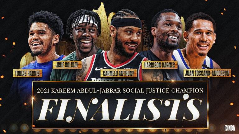 Juan Toscano está entre los finalistas para el primer premio Kareem Abdul Jabbar.