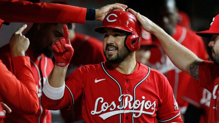 Eugenio Suárez llega a Seattle para cubrir la vacante en la tercera base.