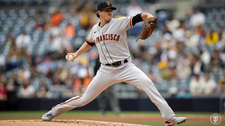 Kevin Gausman fijó el camino para que los Gigantes de San Francisco vencieran a los Padres de San Diego.