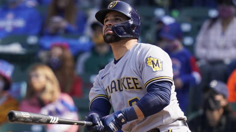 Manny Piña se va al hule.
